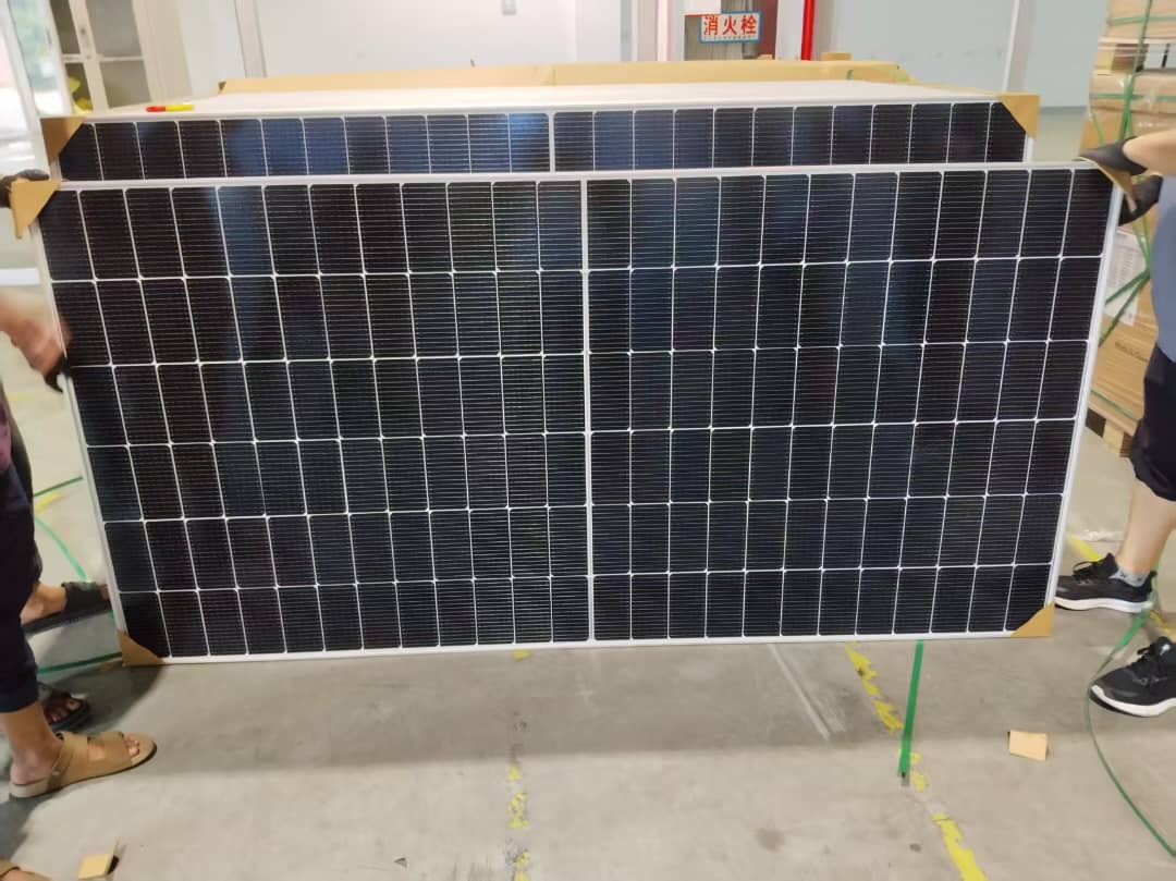 لوح طاقة شمس